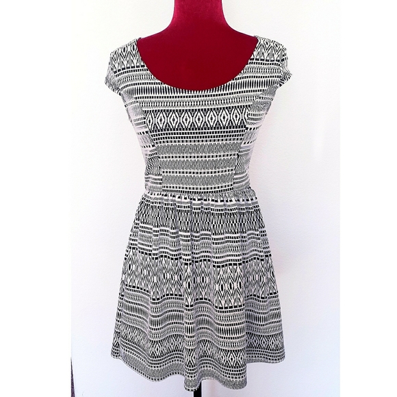 REWIND TRIBLE PRINT SKATER DRESS - Picture 1 of 3